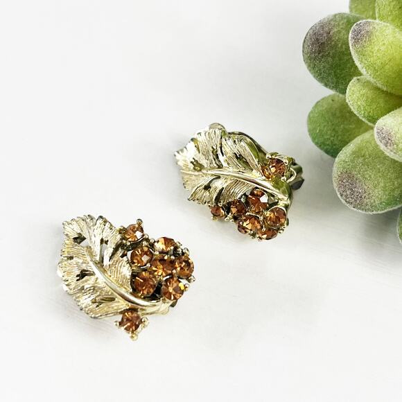 Lisner Vintage Brown Rhinestone & Gold Leaf Clip Earrings - Picture 1 of 5